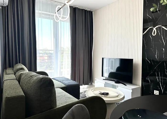 Apartment Podworcowa - Self Check-in 20h