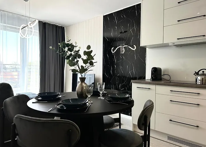 Podworcowa - Self Check-in 20h Вроцлав